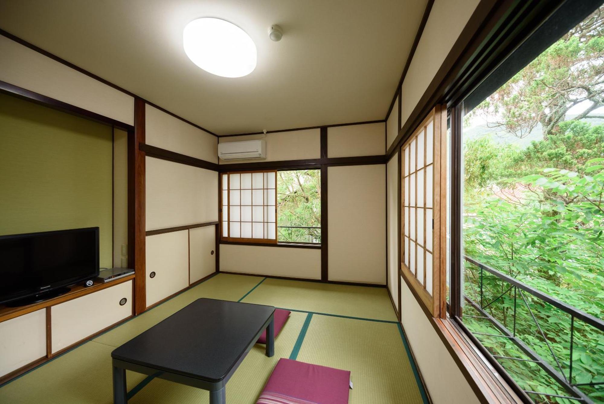 ホテル 由布院 いよとみ 由布市 部屋 写真